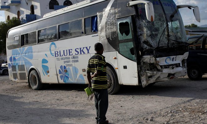 busfleeingaccidentkills38peopleinhaiti